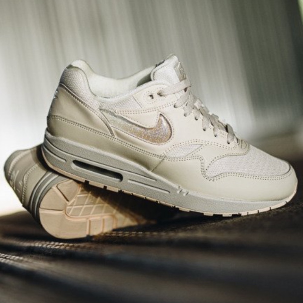 Nike Air Max in Jelly Jewel Pale Ivory